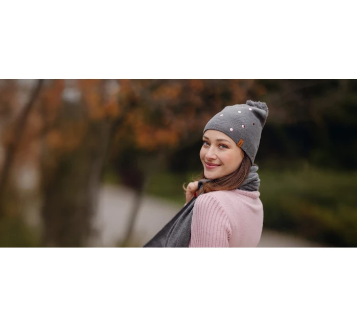 Dámská čepice Nurit Vuch