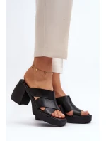 model 21647955 Kožené sandály na podpatku černé - Zazoo