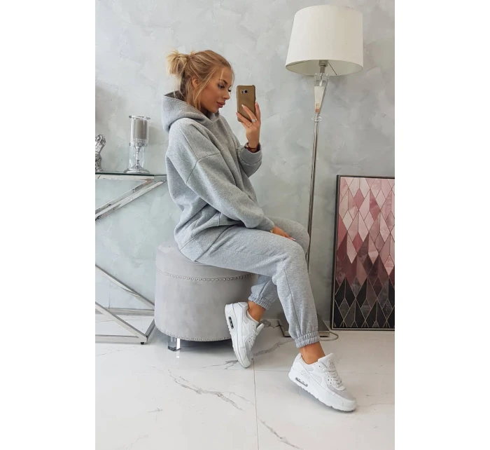 Zateplený set s mikinou s kapucí šedý Zateplený set s mikinou s kapucí šedý