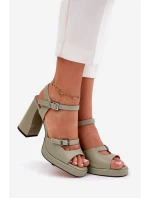 Dámské kožené sandály na podpatku Vinceza 77110 zelené Dámské kožené sandály na podpatku Vinceza 77110 zelené