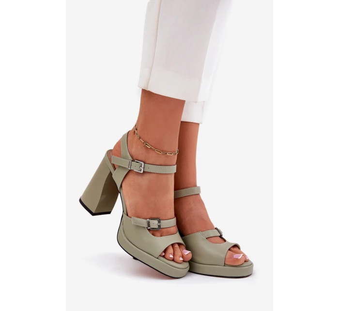 Dámské kožené sandály na podpatku Vinceza 77110 zelené Dámské kožené sandály na podpatku Vinceza 77110 zelené