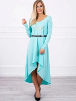 Šaty s ozdobným páskem a nápisem mint