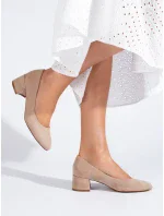 Zajímavé hnědé dámské lodičky na širokém podpatku Zajímavé hnědé dámské lodičky na širokém podpatku