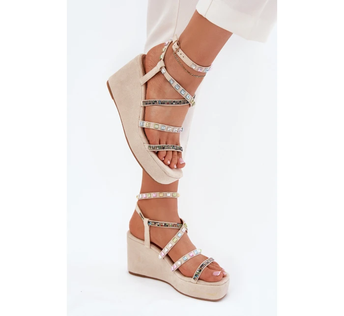 Dámské Sandály Na Klínu Se Na Béžové model 21702856 - Boto Dámské Sandály Na Klínu Se Na Béžové model 21702856 - Boto