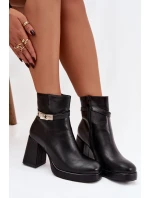 Zateplené dámské kotníkové boty na podpatku s ozdobnou páskou černé Giordina Zateplené dámské kotníkové boty na podpatku s ozdobnou páskou černé Giordina