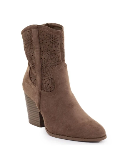 Dámské kovbojské boty ažurové semišové hnědé model 21905575 - S.Barski Dámské kovbojské boty ažurové semišové hnědé model 21905575 - S.Barski