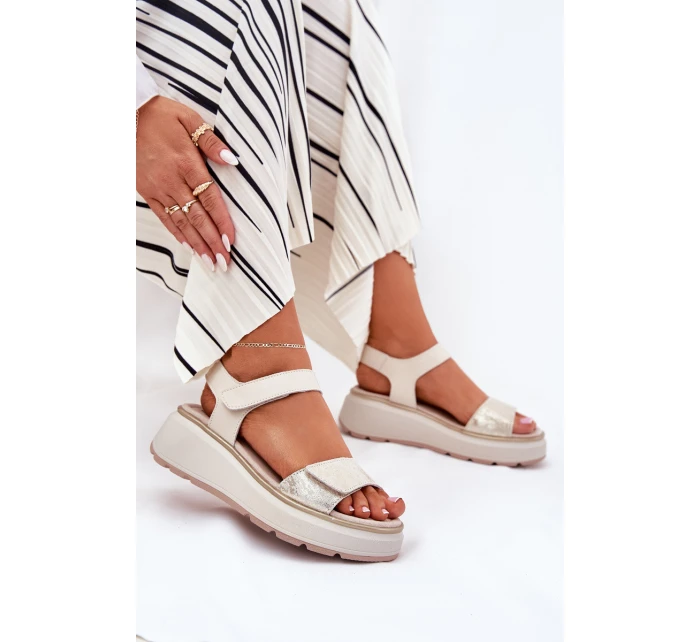 Dámské Sandály Na A Platformě S Ozdobami  Béžové model 21690903 - S.Barski