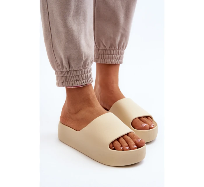 Dámské žabky na tlusté podrážce béžové model 21649938 - Boto Dámské žabky na tlusté podrážce béžové model 21649938 - Boto