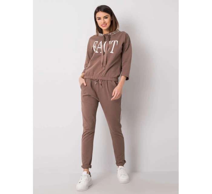 Souprava RV KMPL 6421.06 hnědá Souprava RV KMPL 6421.06 hnědá