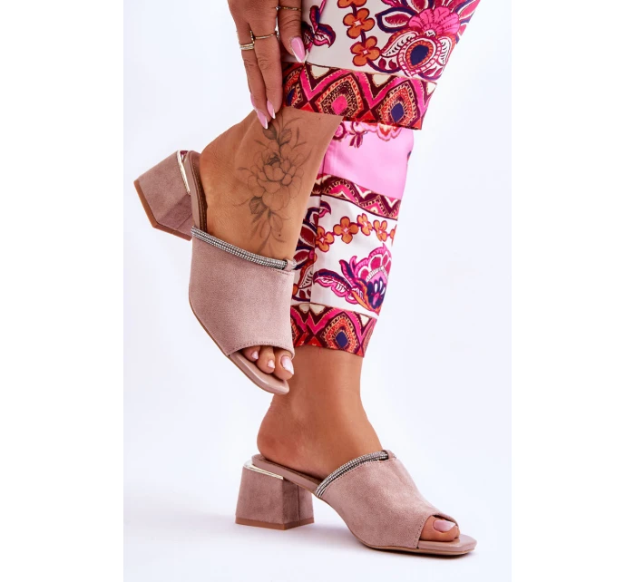 Semišové pantofle na vysokém podpatku model 21619099 Béžove - S.Barski Semišové pantofle na vysokém podpatku model 21619099 Béžove - S.Barski