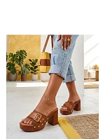 Klapky na podpatku model 229788 Solea Klapky na podpatku model 229788 Solea