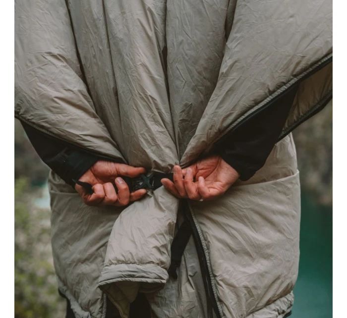 pončo model 20747906 - Offlander