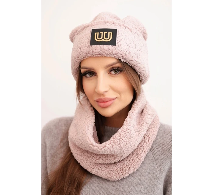 Dámská model 21495021 souprava čepice a šála s ozdobnou nášivkou tmavě pudrově růžová - K-Fashion