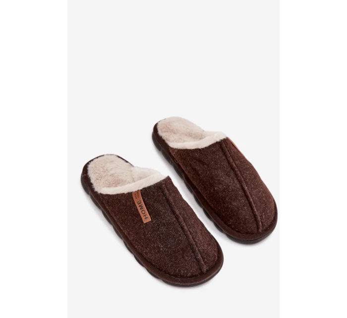 Pánské domácí pantofle s kožíškem čokoládové model 21718372 - Boto