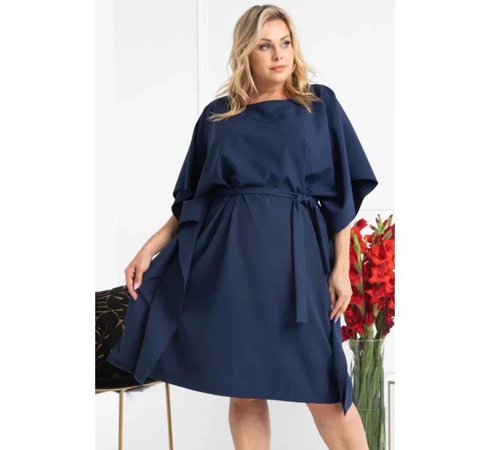 Dámské šaty plus size model 18461879 tmavě modrá - Karko Dámské šaty plus size model 18461879 tmavě modrá - Karko