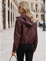 Kurtka damska skórzana z kapturem bordowa model 22341070 - FashionStreet Kurtka damska skórzana z kapturem bordowa model 22341070 - FashionStreet