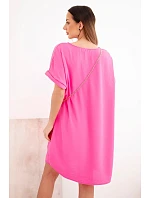 Dámské šaty s krátkým rukávem a model 22064459 na řetízku růžové - K-Fashion