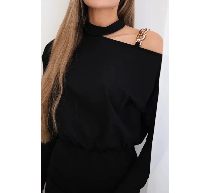 Šaty se zdobením na ramenou černé Šaty se zdobením na ramenou černé