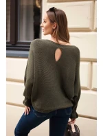 Svetr dámský z model 21365950 s nařasenými rukávy a výřezem na zádech khaki - K-Fashion