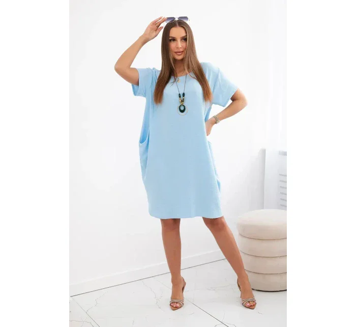 Šaty s kapsami a přívěskem modrý