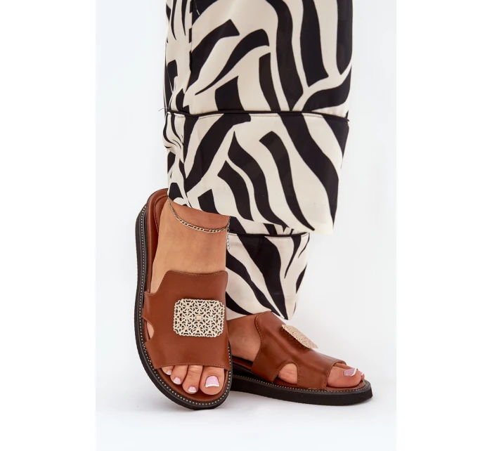 Dámské Pantofle Na Klínu Eko Kůže S Ozdobou Hnědé model 21686804 - Boto Dámské Pantofle Na Klínu Eko Kůže S Ozdobou Hnědé model 21686804 - Boto