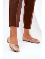 Lakované Elegantní Dámské Baletky S Ozdobným Detalem Béžové model 21690626 - VINCEZA