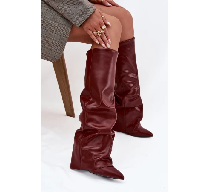 Zateplené dámské kozačky s vytočeným horním lemem na podpatku bordó Elivira