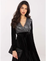 Sukienka IT SK czarno model 21807918 - FPrice Sukienka IT SK czarno model 21807918 - FPrice