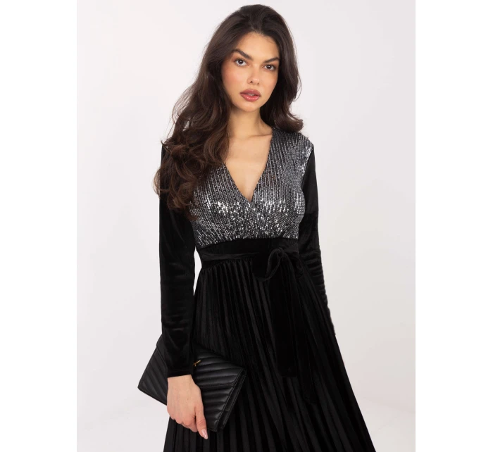 Sukienka IT SK czarno model 21807918 - FPrice Sukienka IT SK czarno model 21807918 - FPrice