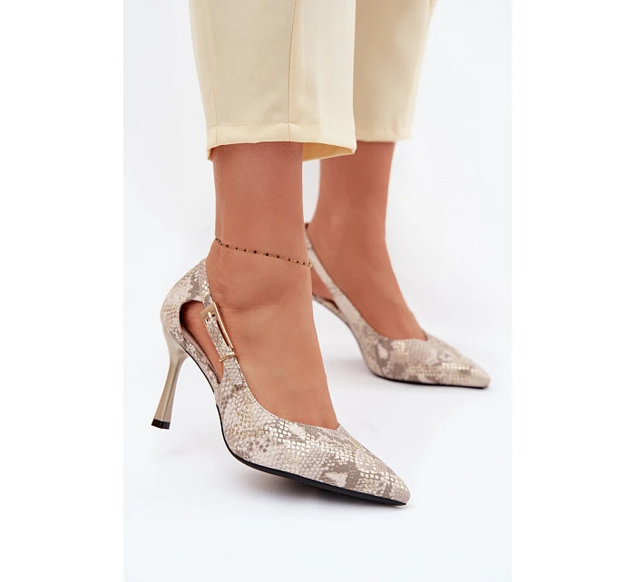 Lodičky s výřezy a zlatým sponou s vzorem model 22091849 - VINCEZA