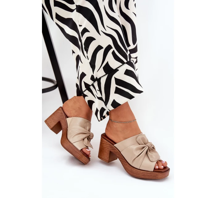 Dámské Pantofle Na Podpatku Z Eko Kůže Béžové model 21686881 - Boto Dámské Pantofle Na Podpatku Z Eko Kůže Béžové model 21686881 - Boto