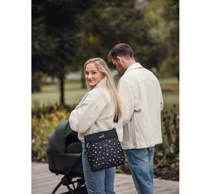 Dámská crossbody kabelka na kočárek Vuch Amma Flowers Black Dámská crossbody kabelka na kočárek Vuch Amma Flowers Black
