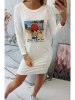 Šaty s potiskem Honey model 18744042 ecru - K-Fashion Šaty s potiskem Honey model 18744042 ecru - K-Fashion