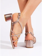Pěkné růžové dámské sandály na širokém podpatku Pěkné růžové dámské sandály na širokém podpatku