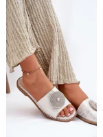 Dámské Pantofle Na Plochém Podpatku S Ozdobou model 21696751 Stříbrné - S.Barski