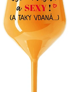 JSEM KRÁSNÁ A SEXY! (A TAKY model 22163715 oranžová nerozbitná sklenice na víno 470 ml - Giftela