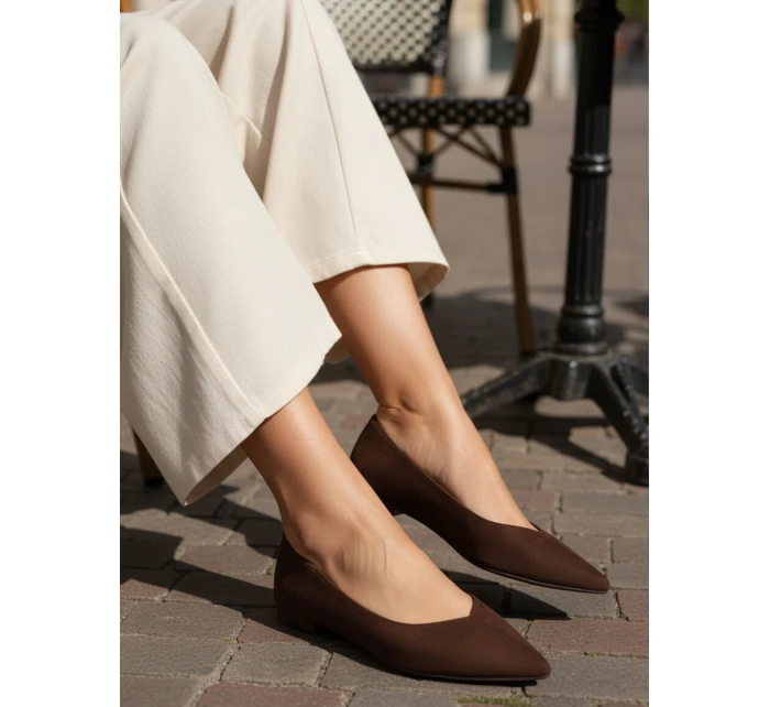 Baleriny damskie zamszowe z noskiem w szpic brązowe FashionStreet ZY1423