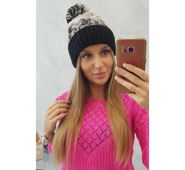 Dámská čepice s bambulí Abigail K326 béžová+černá Dámská čepice s bambulí Abigail K326 béžová+černá