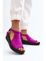 model 21646195 Dámské sandály z semiše Fuchsie - Zazoo