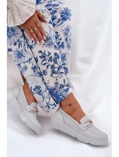 Dámské kožené mokasíny se zlatým detailem Vinceza – světle šedé