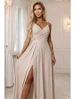 CHIARA Maxi šaty bez ramínek s obálkovým výstřihem a rozparkem na nohou s třpytkami model 21938652 - numoco CHIARA Maxi šaty bez ramínek s obálkovým výstřihem a rozparkem na nohou s třpytkami model 21938652 - numoco