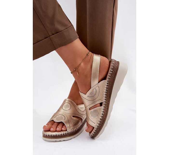 Kožené sandály na platformě model 22101270 Zlaté - S.Barski Kožené sandály na platformě model 22101270 Zlaté - S.Barski