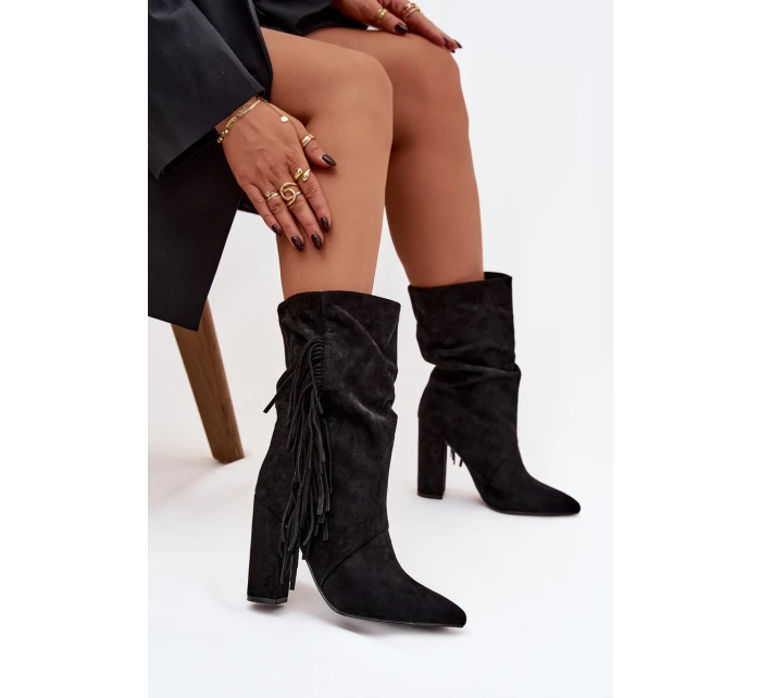 Zateplené dámské kotníkové boty na sloupkovém podpatku s třásněmi a řasením Darlina – černé