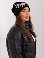 Čepice AT CZ 2329 1.85 černá a béžová Čepice AT CZ 2329 1.85 černá a béžová