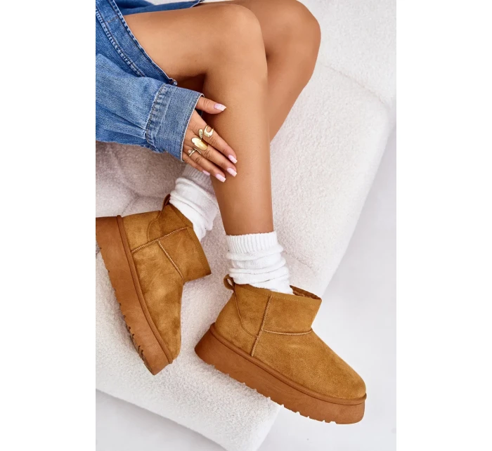 Nízké dámské sněhule na platformě zateplené kožíškem Camel Saldren Nízké dámské sněhule na platformě zateplené kožíškem Camel Saldren