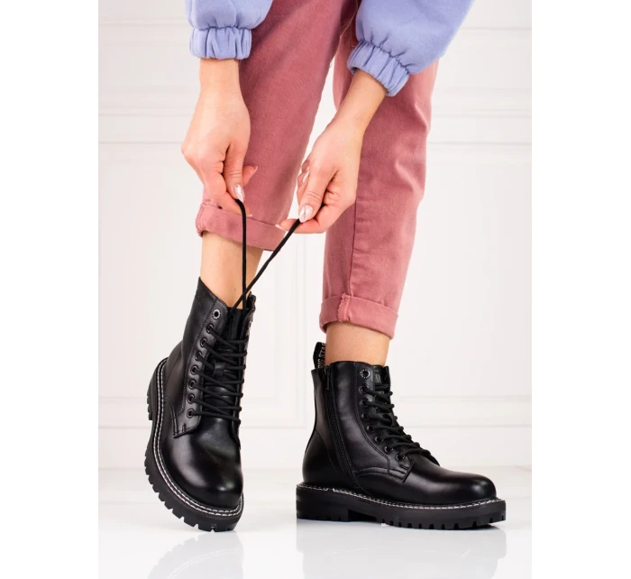 Pěkné černé kotníčkové boty dámské bez podpatku Pěkné černé kotníčkové boty dámské bez podpatku