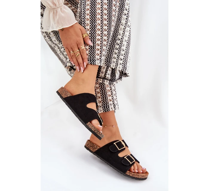 Dámské sandály na korkové platformě se zlatými černé model 21689208 - Boto Dámské sandály na korkové platformě se zlatými černé model 21689208 - Boto