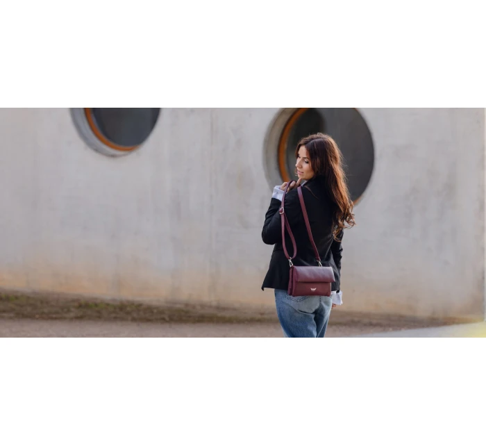 Dámská kabelka Vuch Yella Chic Wine Dámská kabelka Vuch Yella Chic Wine