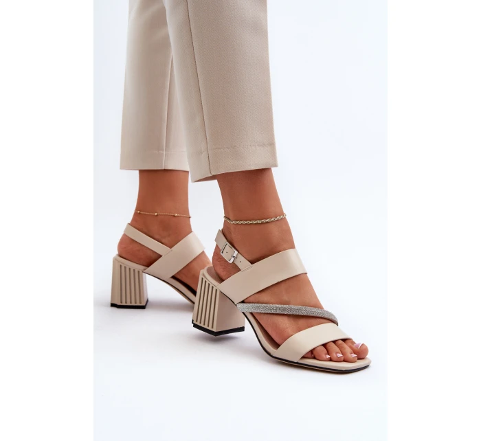 Dámské elegantní sandály na podpatku béžové D&A MR38-549