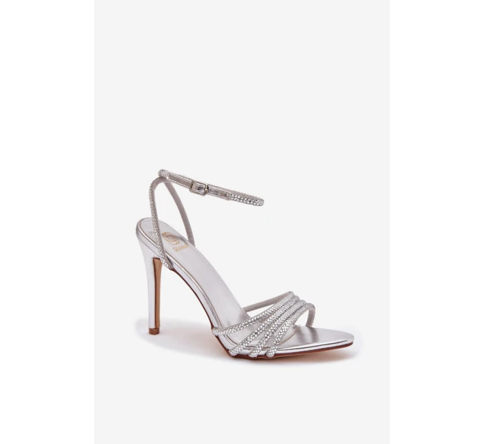Sandály na podpatku s krystaly stříbrné model 21788244 - Boto